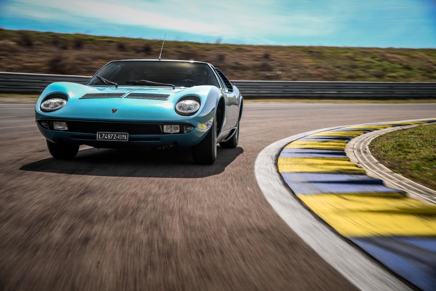  Lamborghini Miura P400 S (Blue) 1971 года  (фото 3 из 13)